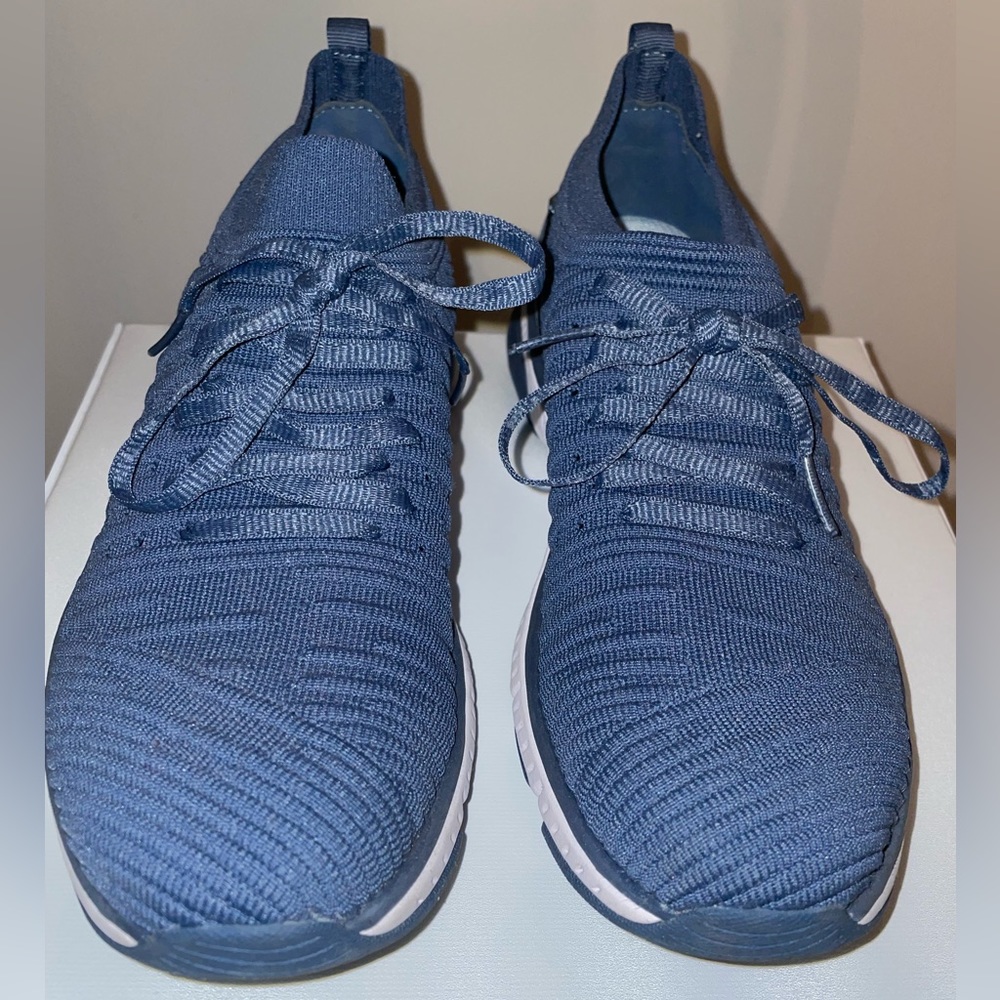 Ryka Women’s sz 8M Blue. Athletic Slip Ons. Stretch Knit Walking Sneakers -Romia